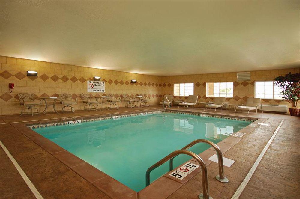 Hotel Super 8 By Wyndham Great Bend Einrichtungen foto